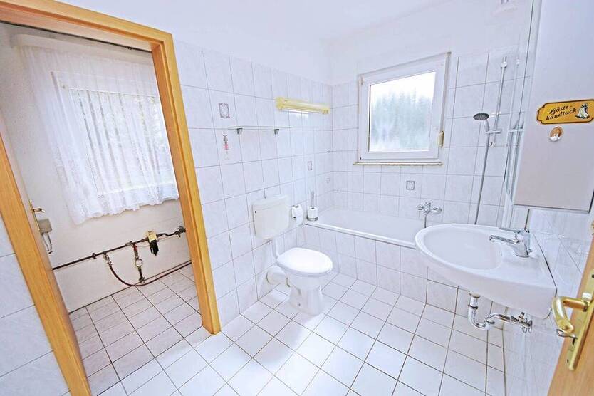 Doppelhaushälfte mit EinliegerWohnung in Dessau-Roßlau OT Mosigkau