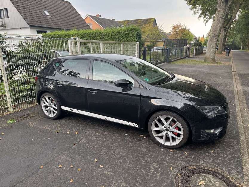 Seat Leon 146.384 km 7.900 € Datteln 45711