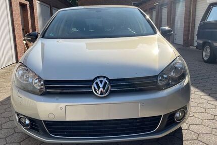 VW Golf 104.778 km 7.890 € Hamburg 20144