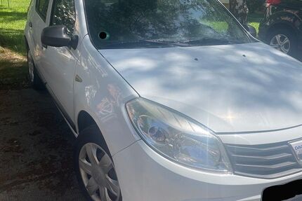 Dacia Sandero 150.129 km 2.200 &euro; Görlitz 02827
