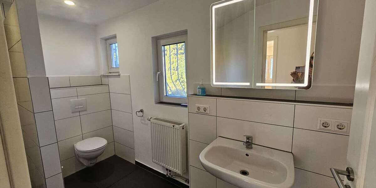 Einfamilienhaus Aalen - 8 Zimmer, 160 m&sup2;, 1.850&euro; | Angebot:23626507