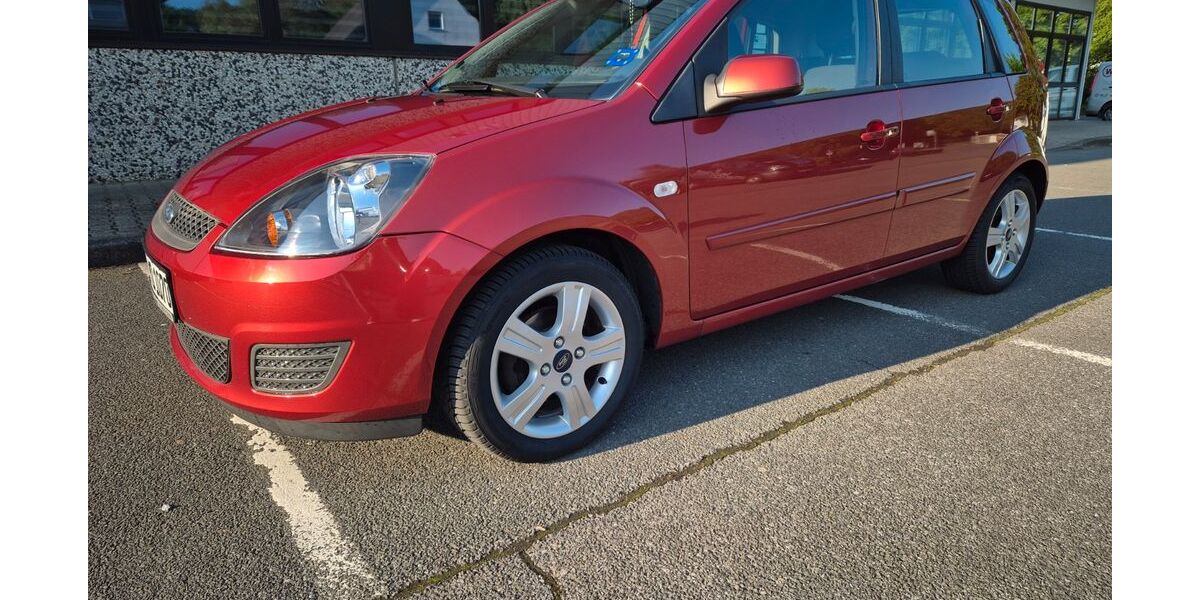 Ford Fiesta 114.000 km 3.999 &euro; schwelm 58332