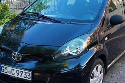 Toyota Aygo 120.000 km 2.490 &euro; Göttingen, Stadt 37077