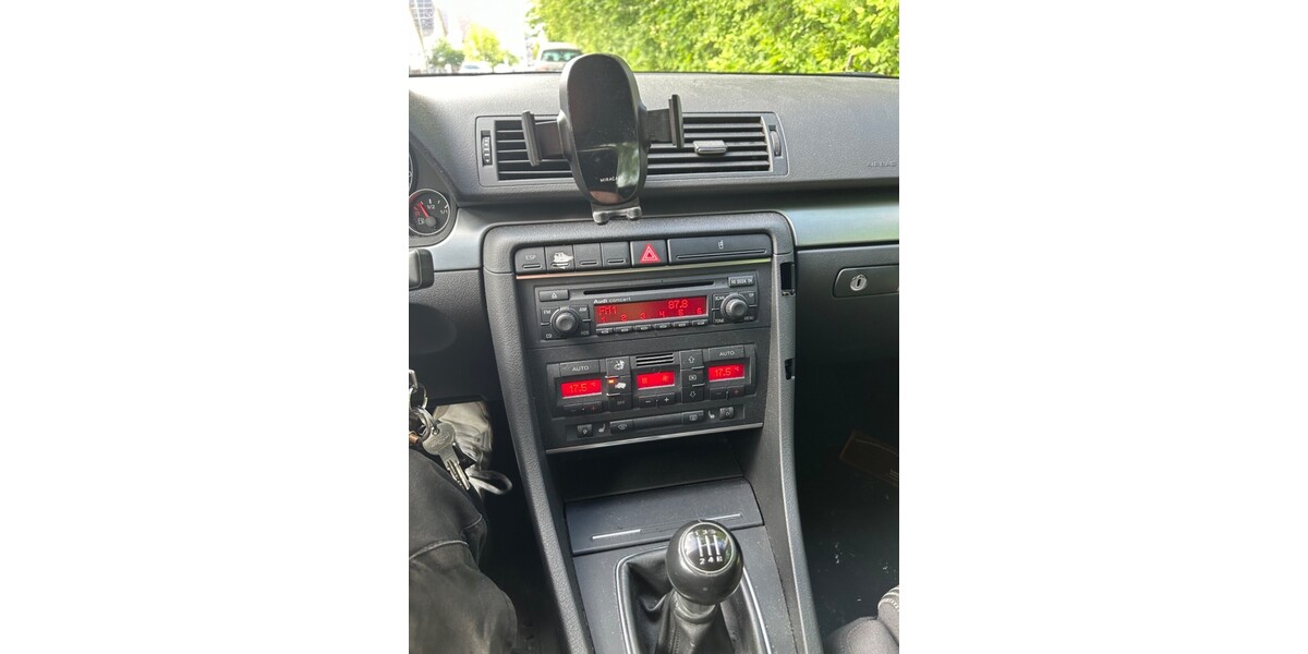 Audi A4 112.000 km 6.000 &euro; München 80313