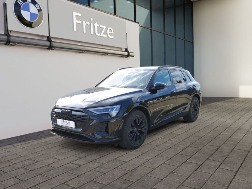 Q8 e-tron