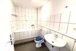 Vier Einheiten - Eine Chance ! Solides Investment in Herborn OT - Mehrfamilienhaus, Wohnhaus Herborn | Angebot:26738029