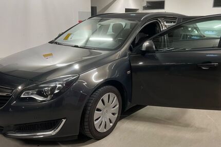 Opel Insignia 128.000 km 10.500 &euro; Hamburg 22047