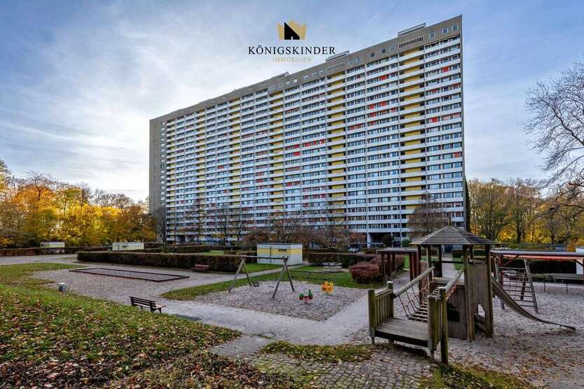 Wohnung zum Kaufen in Stuttgart 180.000 € 63 m² 2.5 zimmer