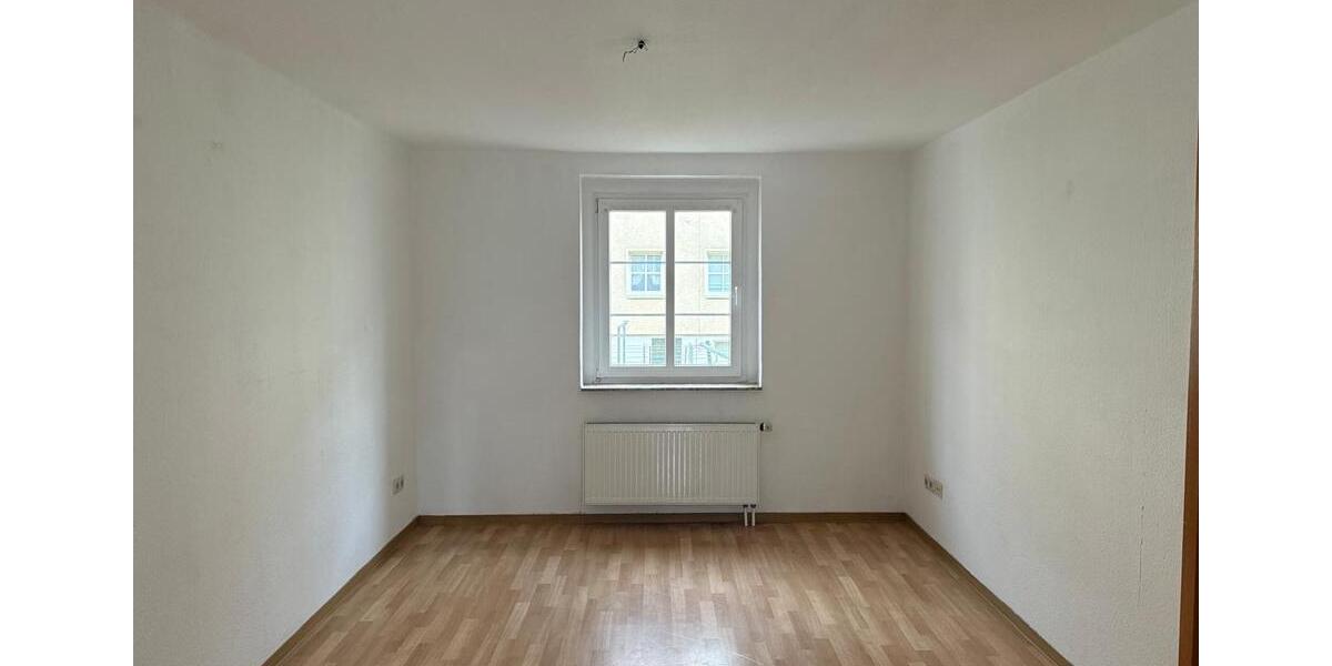 Hochparterre Aschersleben - 2 Zimmer, 35 m&sup2;, 30.000&euro; | Angebot:27007180