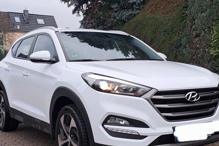 Hyundai TUCSON 30.858 km 16.400 &euro; Duisburg 47249