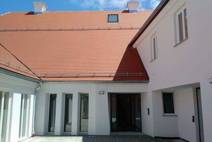 Wohnung zum Mieten in Tirschenreuth 471 € 58.83 m²