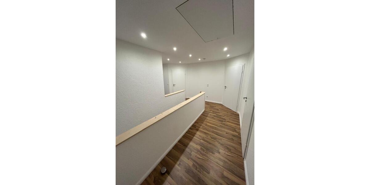 Einfamilienhaus Jübek - 7 Zimmer, 205 m&sup2;, 1.150&euro; | Angebot:26387608