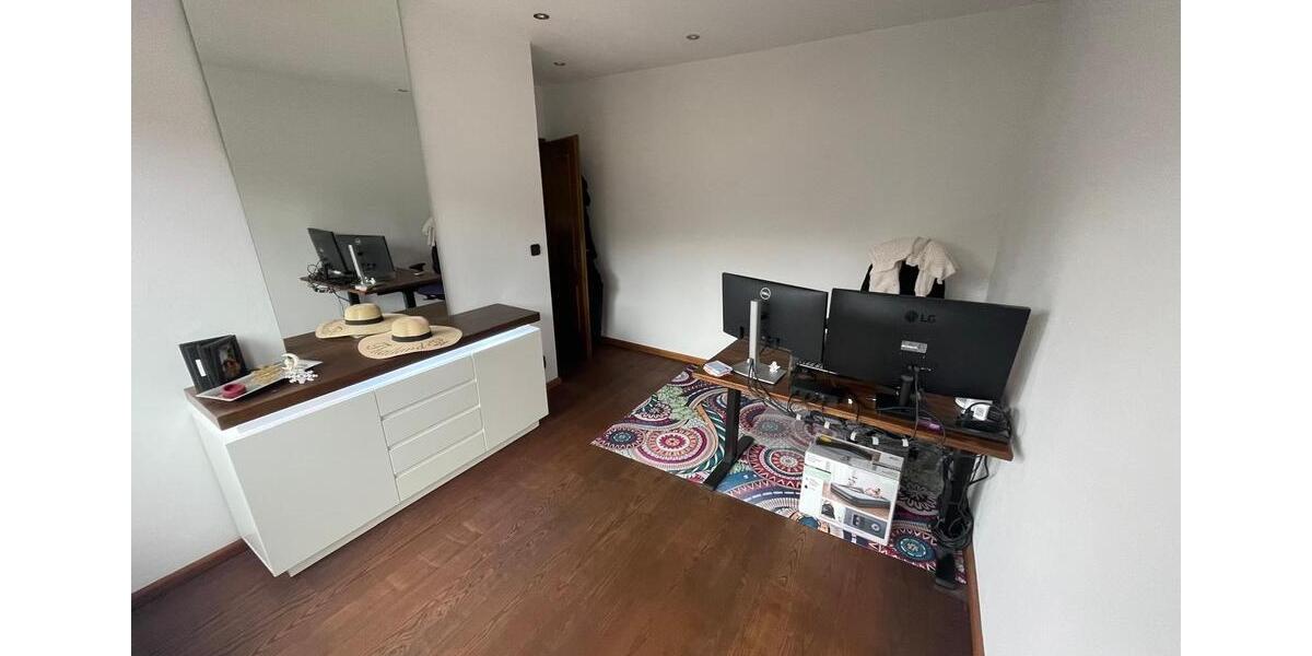 Erdgeschoßwohnung Schnaittach - 4 Zimmer, 166 m&sup2;, 1.400&euro; | Angebot:25283579