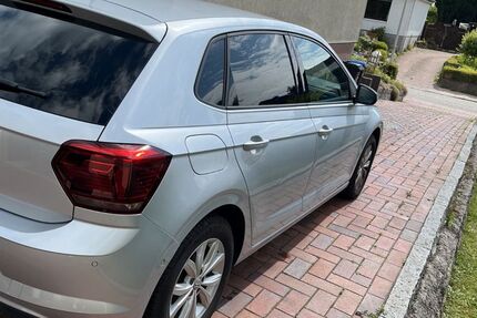 VW Polo 144.179 km 10.910 &euro; Kiel 24114