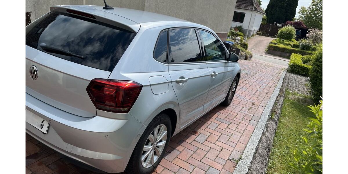 VW Polo 144.179 km 10.910 &euro; Kiel 24114