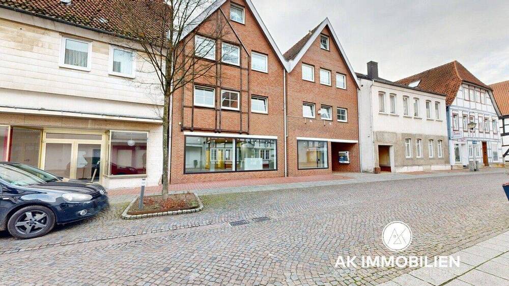 Etagenwohnung Hessisch Oldendorf - 6 Zimmer, 140 m&sup2;, 800&euro; | Angebot:26862704