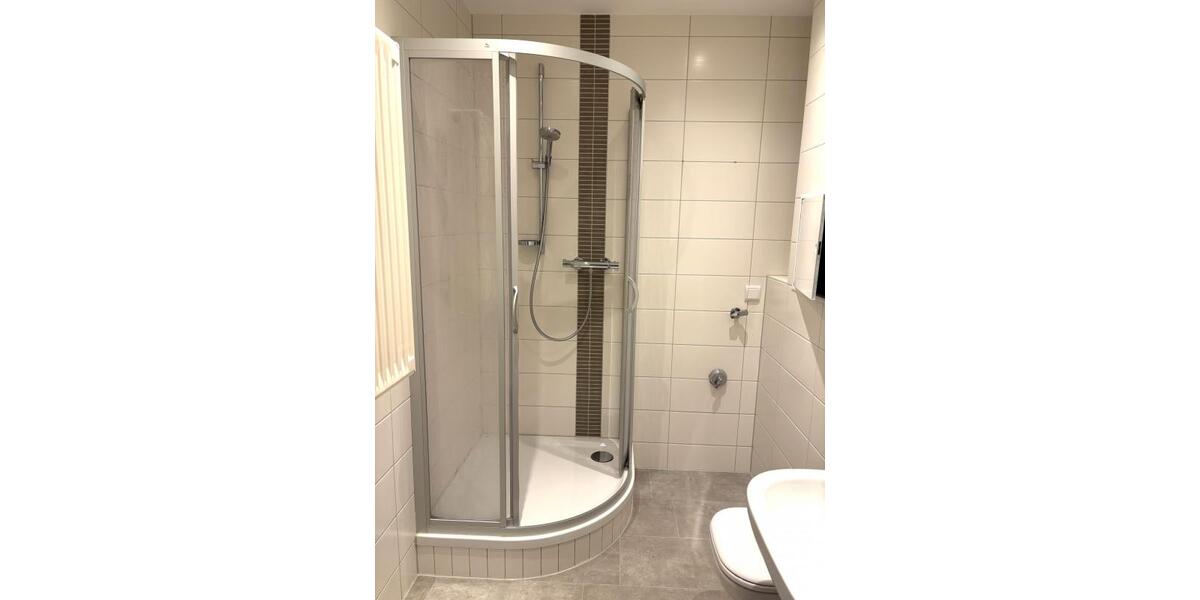 Erdgeschoßwohnung Zwickau Neuplanitz - 2 Zimmer, 50 m&sup2;, 325&euro; | Angebot:23250793