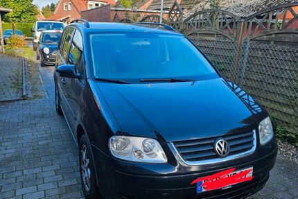 VW Touran 239.696 km 2.000 &euro; Himmelpforten 21709