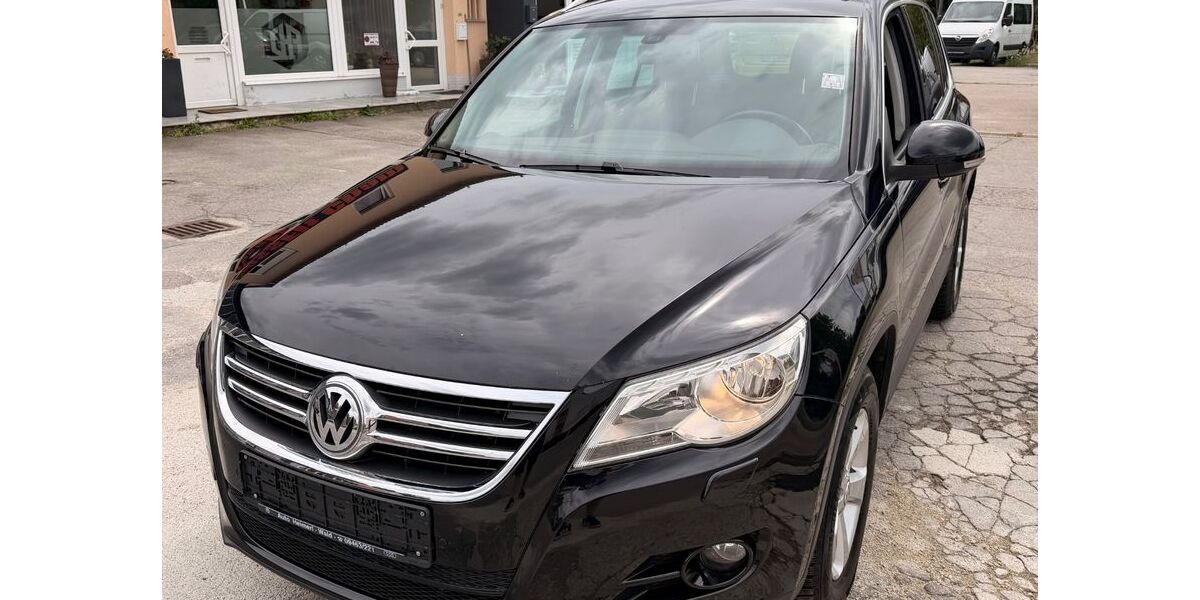 VW Tiguan 283.000 km 3.199 &euro; Cham 93413