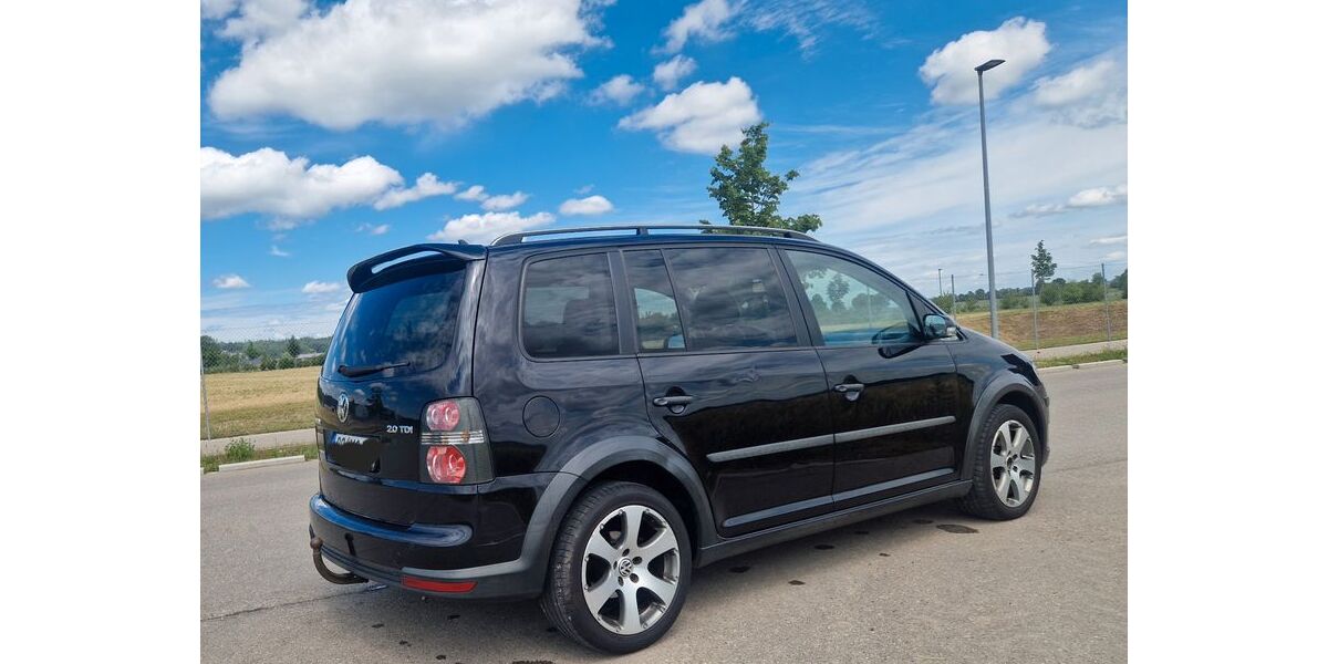 VW Touran 370.000 km 3.450 &euro; Kirchdorf 88457