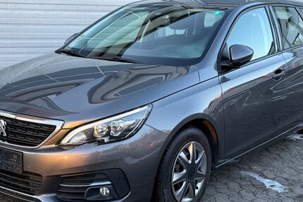Peugeot 308 143.489 km 6.900 &euro; Fulda 36100