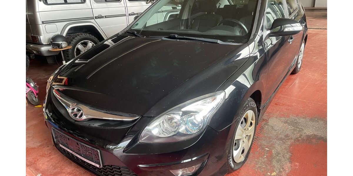 Hyundai i30 117.000 km 3.000 € Baden-Württemberg - Hechingen 72379