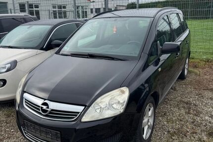 Opel Zafira 195.000 km 2.999 € Freiburg 79111