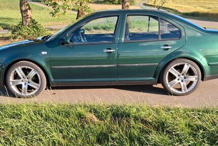 VW Bora 224.330 km 2.300 &euro; Herbertingen 88518