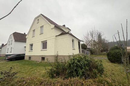 Gemütliche Erdgeschoßwohnung in Elverdissen mit Garten und Garage
