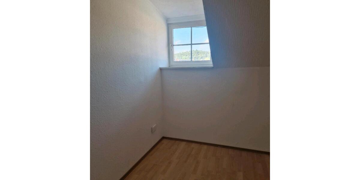 Etagenwohnung Kellmünz an der Iller - 4 Zimmer, 101 m&sup2;, 170.000&euro; | Angebot:27066666
