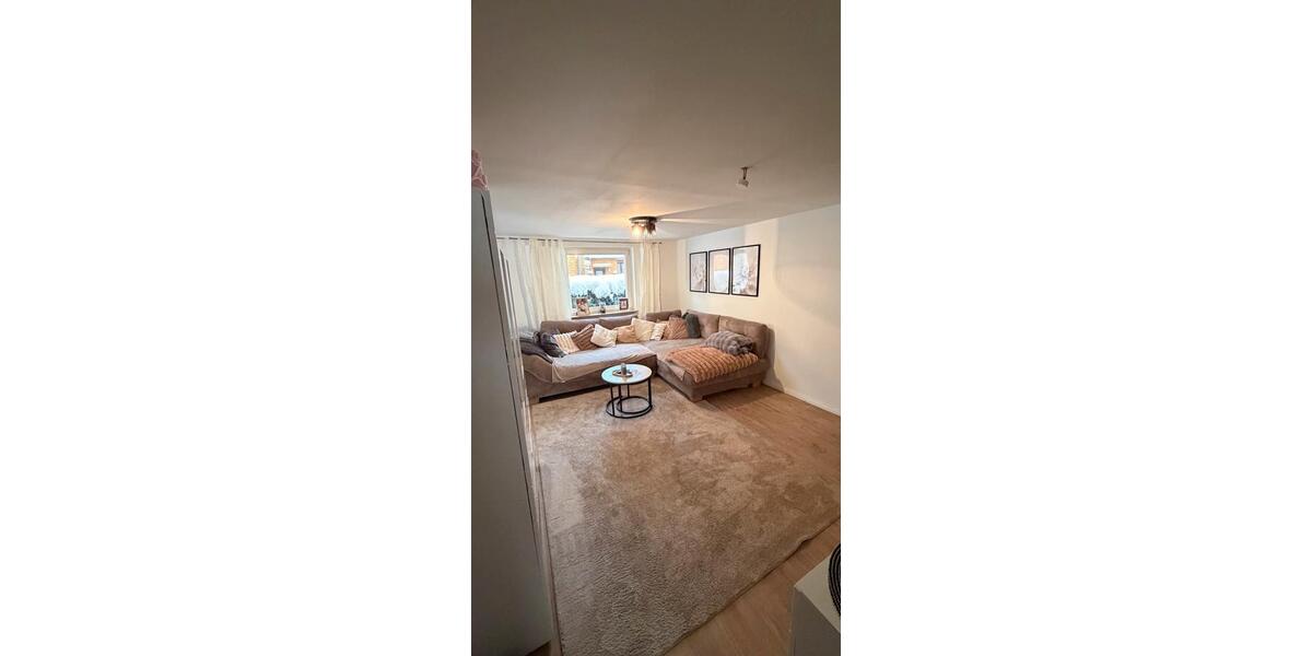 Charmante 2,5 Zimmer-Bungalowwohnung mit großem Garten & Terrasse 2.5 zimmer