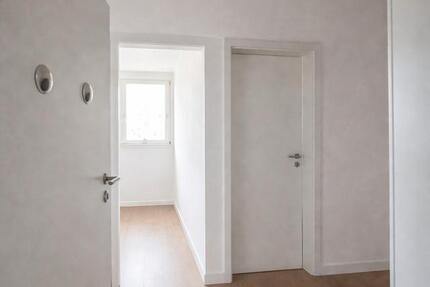 Wohnung Albstadt - 2 Zimmer, 65 m&sup2;, 700&euro; | Angebot:26272295