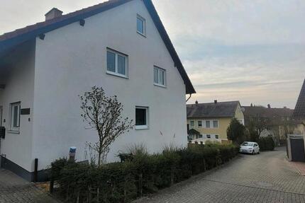 Haus Schwalmstadt - 5 Zimmer, 140 m&sup2;, 252.000&euro; | Angebot:26536319