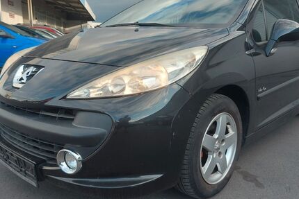 Peugeot 207 203.000 km 950 &euro; Holzwickede 59439