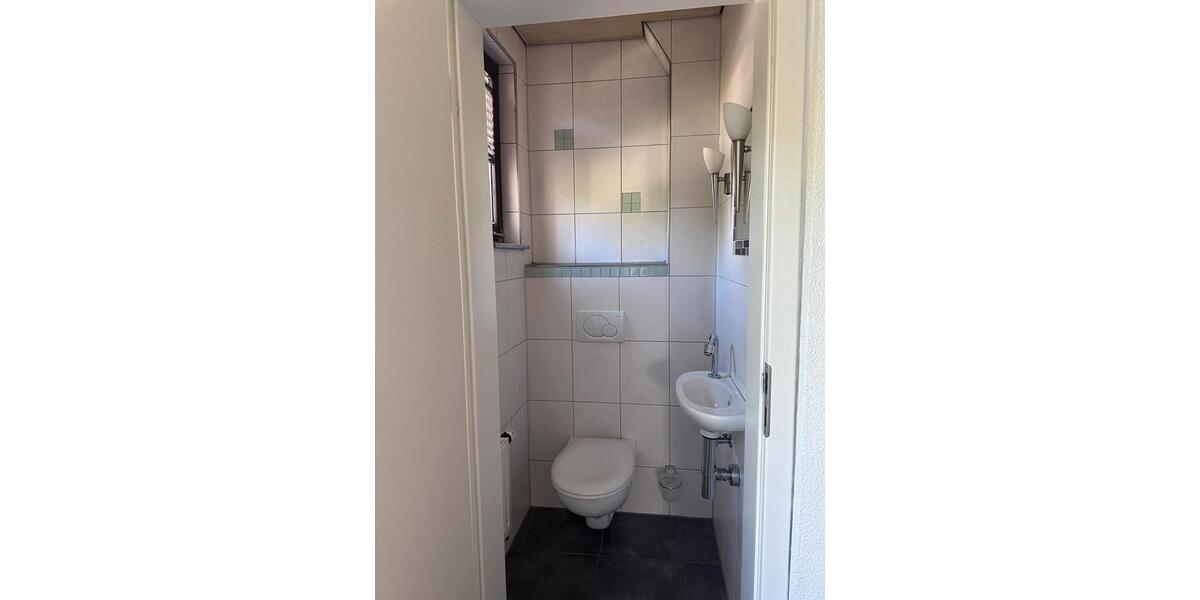 Etagenwohnung Remseck am Neckar - 5 Zimmer, 96 m&sup2;, 1.400&euro; | Angebot:26228292