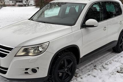 VW Tiguan 139.000 km 11.990 &euro; Nieder Gemünden 35329