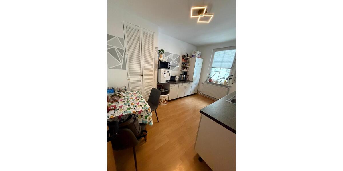 Etagenwohnung Seebach - 3 Zimmer, 75 m&sup2;, 490&euro; | Angebot:26169256