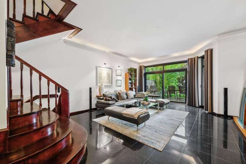 Haus zum Kaufen in Menden (Sauerland) 479.000 € 207 m² 4 zimmer