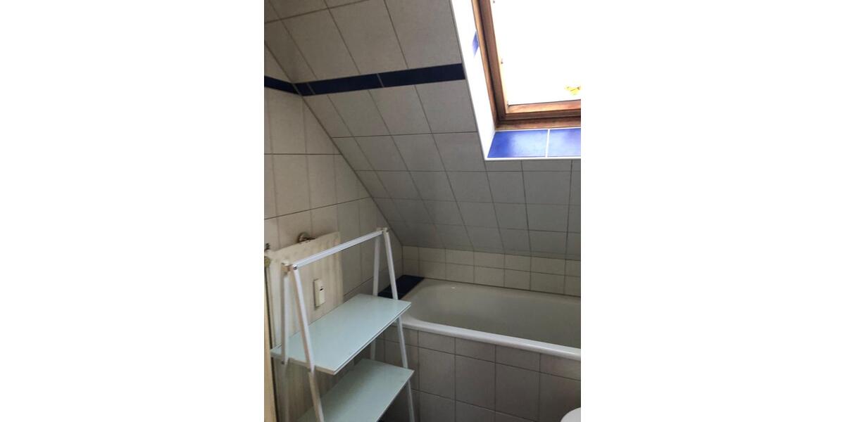 Dachgeschoßwohnung Hamminkeln - 2 Zimmer, 50 m&sup2;, 399&euro; | Angebot:25257708