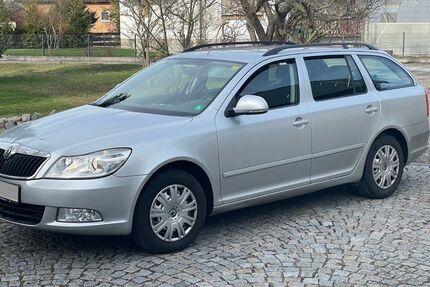 Skoda Octavia 203.000 km 3.990 &euro; Nersingen 89278