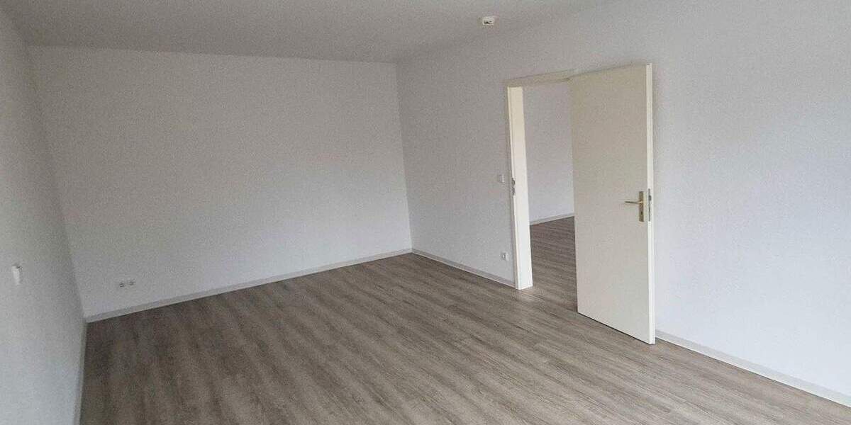 *Freiraum genießen - modernisierte 2-Zimmer-Wohnung* Tageslichtbad mit Wanne + Balkon + Aufzug 2 zimmer