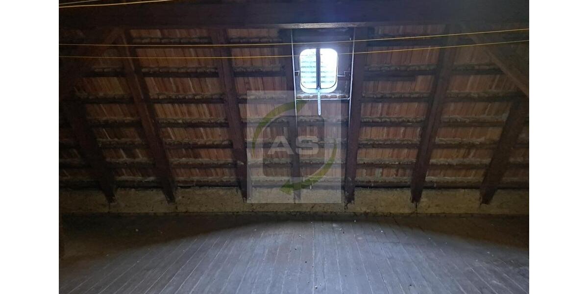 Dachgeschoßwohnung Zwickau Auerbach - 1 Zimmer, 23 m&sup2;, 199&euro; | Angebot:24953434