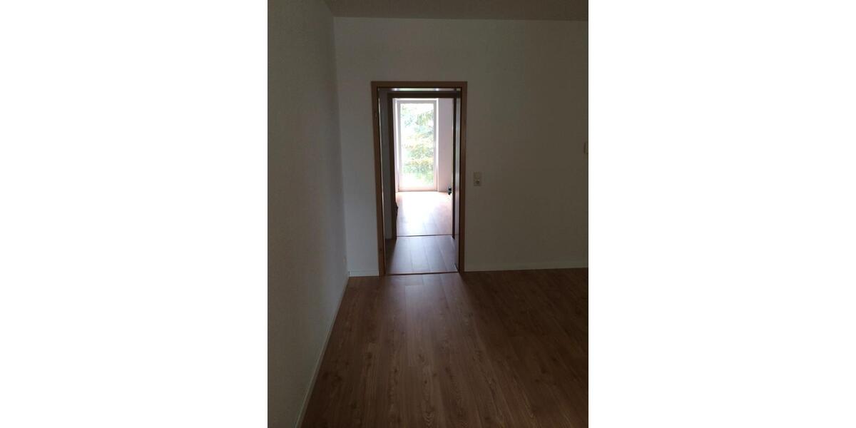 Etagenwohnung Großbreitenbach - 3 Zimmer, 65 m&sup2;, 520&euro; | Angebot:24585822