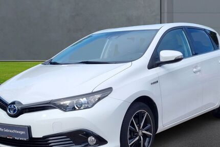 Toyota Auris 63.735 km 17.195 &euro; Wingst 21789