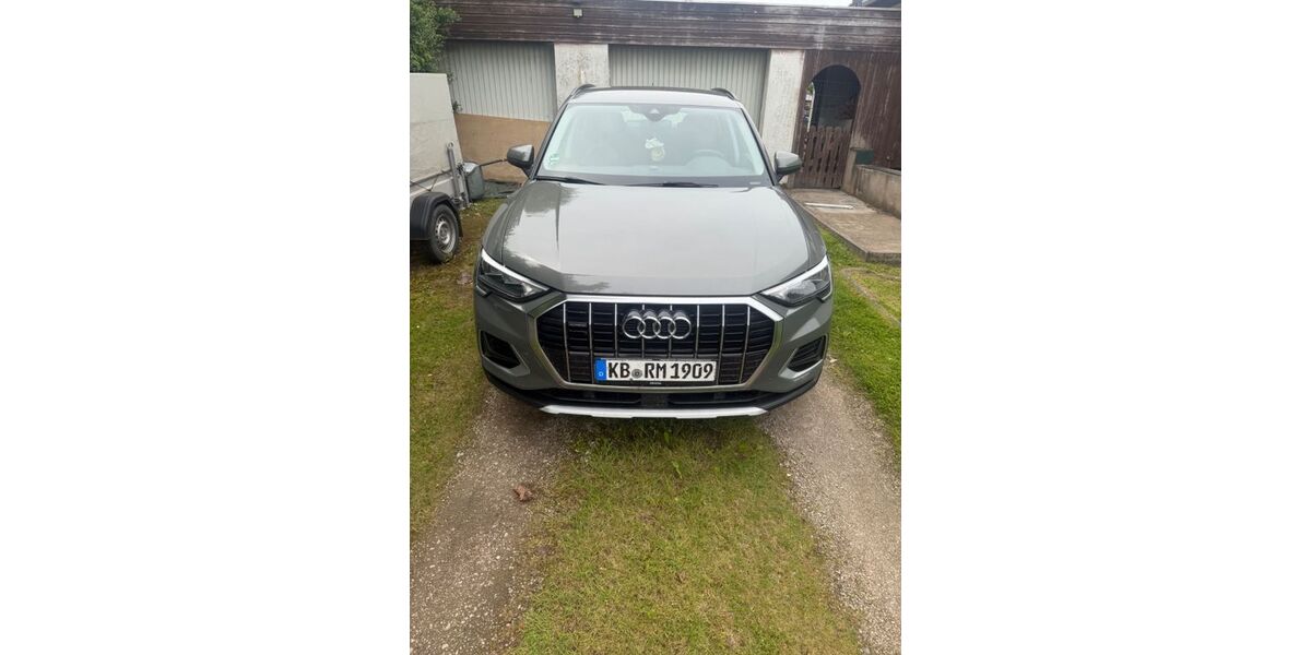 Audi Q3 160.000 km 22.000 &euro; Vöhl 34516