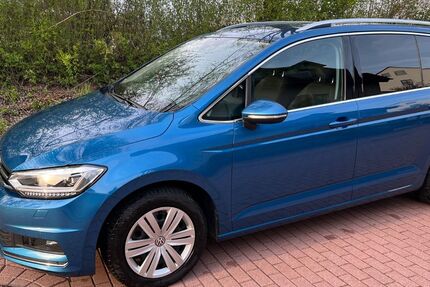VW Touran 111.000 km 18.900 &euro; Weiden 92637