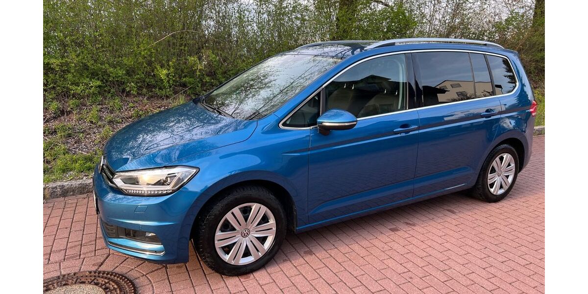 VW Touran 111.000 km 19.700 &euro; Weiden 92637