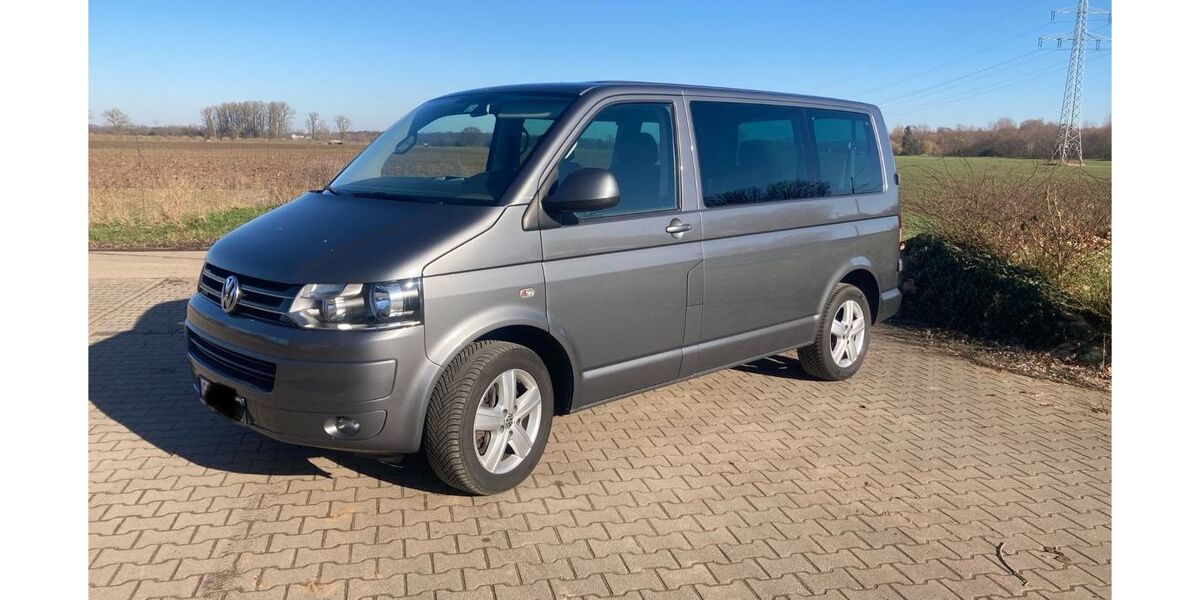 VW T5 Caravelle 156.442 km 17.550 &euro; Riedstadt 64560