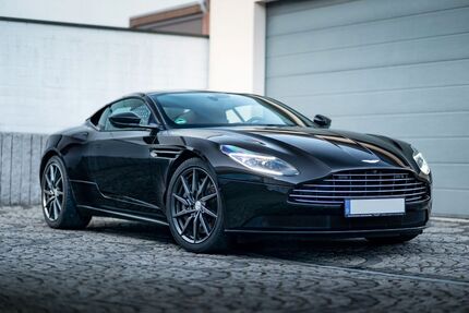 Aston Martin DB11 81.911 km 104.900 &euro; Neuss 41464