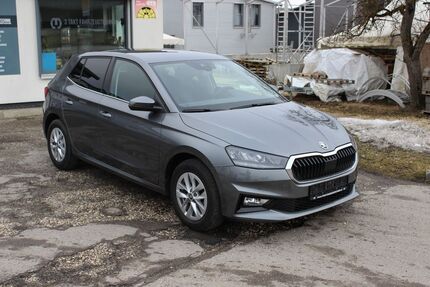 Skoda Fabia 13.400 km 21.390 &euro; Altheim (Alb) 89174